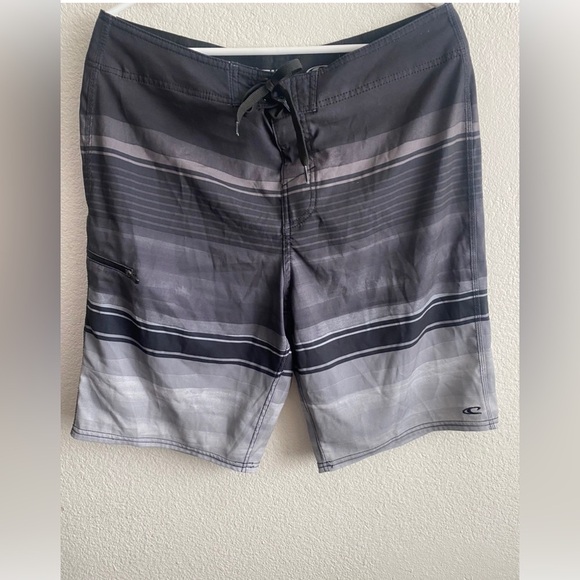 💥O’Neill Men Stripped Grey Swim Trunks Shorts 34 - Picture 2 of 10